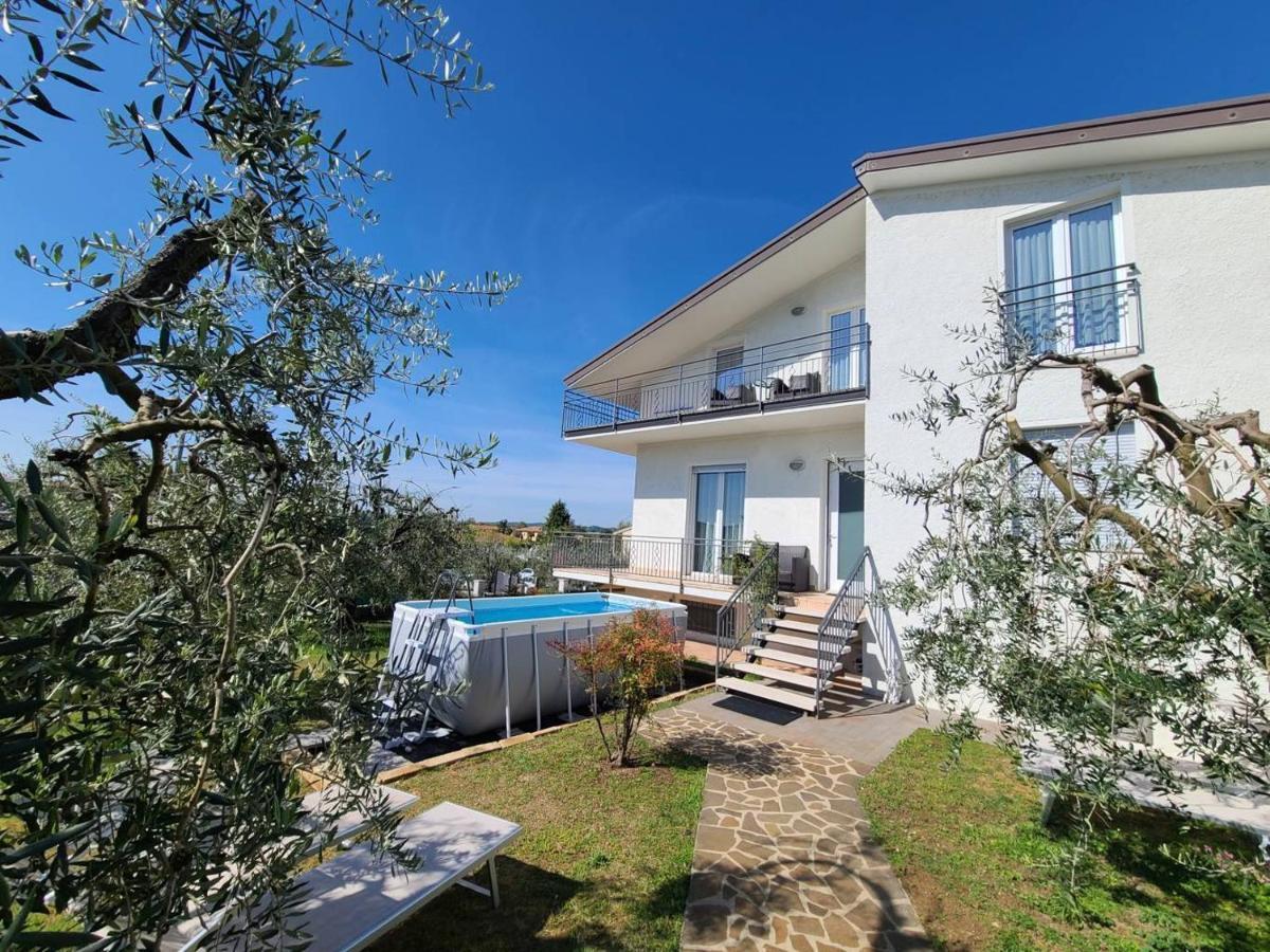 App. Mimosa Minerva Holiday Home مانربا ديل جاردا المظهر الخارجي الصورة