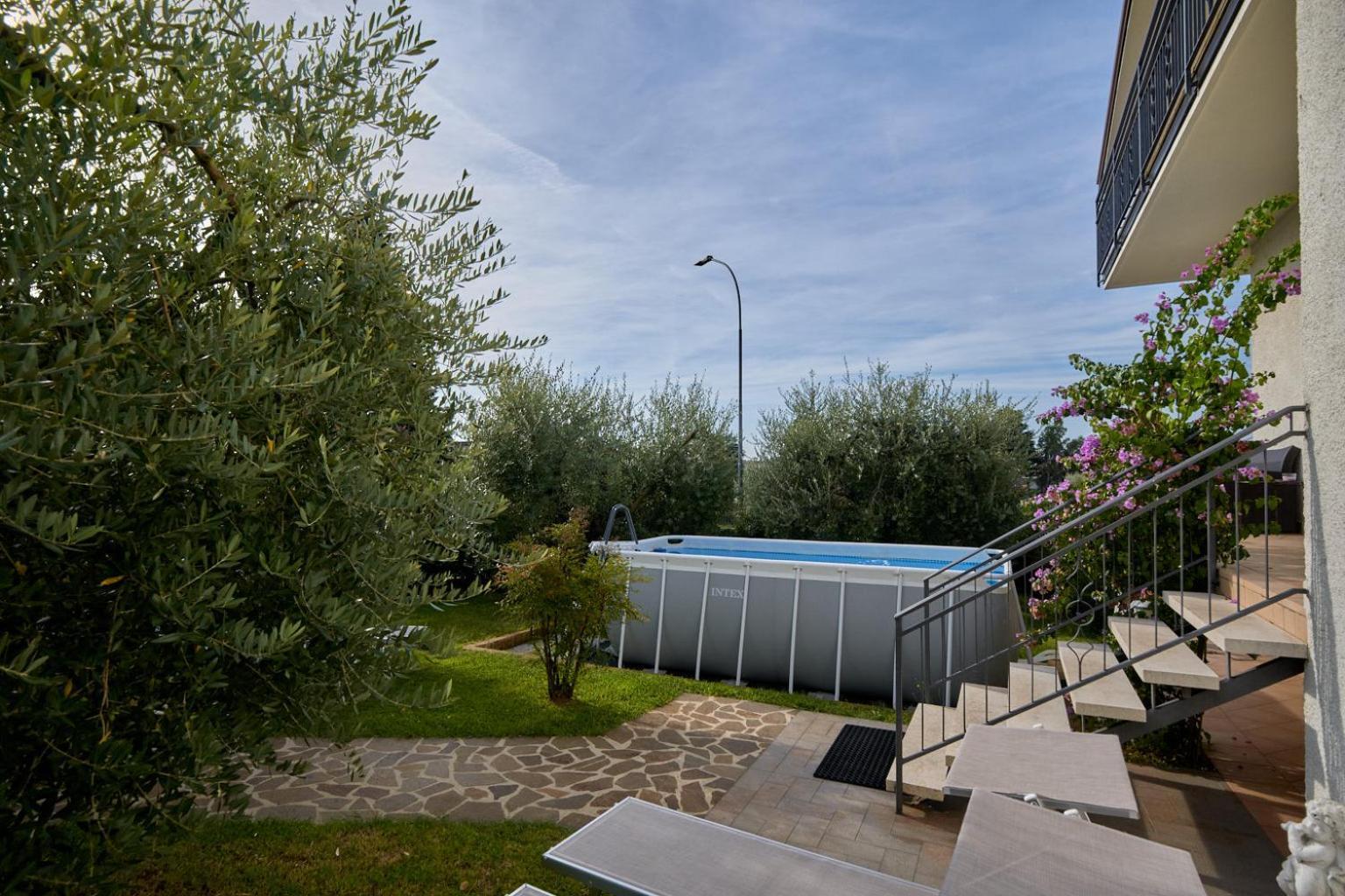 App. Mimosa Minerva Holiday Home مانربا ديل جاردا المظهر الخارجي الصورة